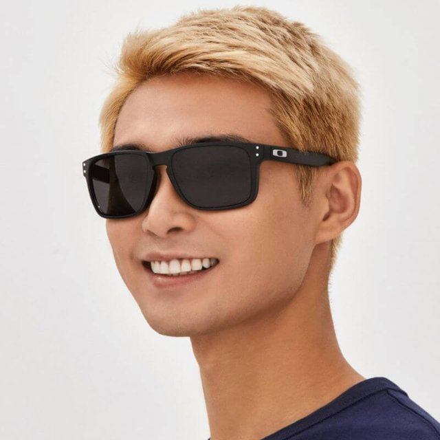 Óculos de Sol Masculino Oakley Holbrook XL OO9417L Preto Fosco