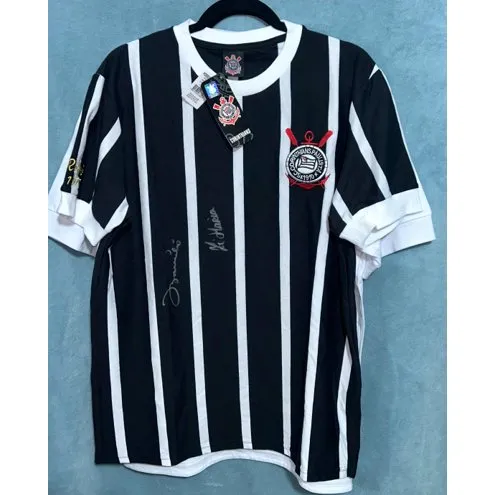 Camisa do Corinthians Retrô 1977 Basílio- Autografada
