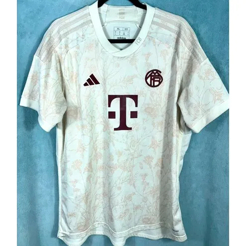 Camisa do Bayern de Munique 2023/24- Away