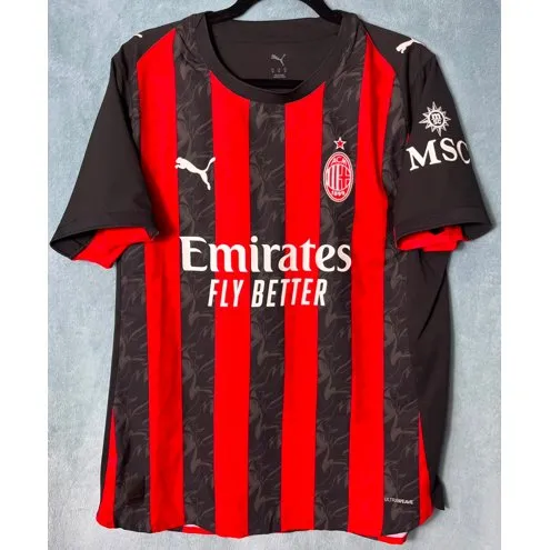 Camisa do Milan Jogador 2025/26- Home