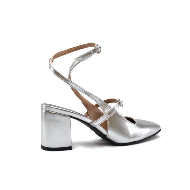 Scarpin Slingback bico quadrado e salto bloco