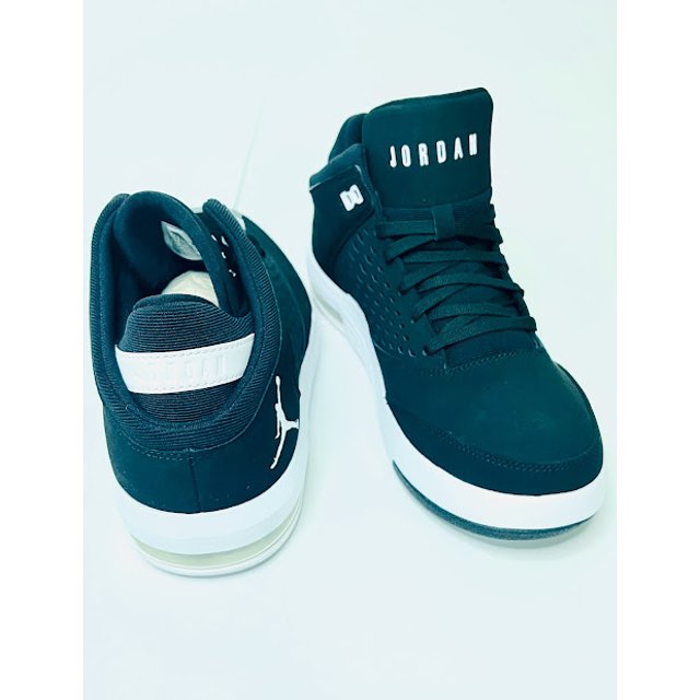 tenis jordan flight