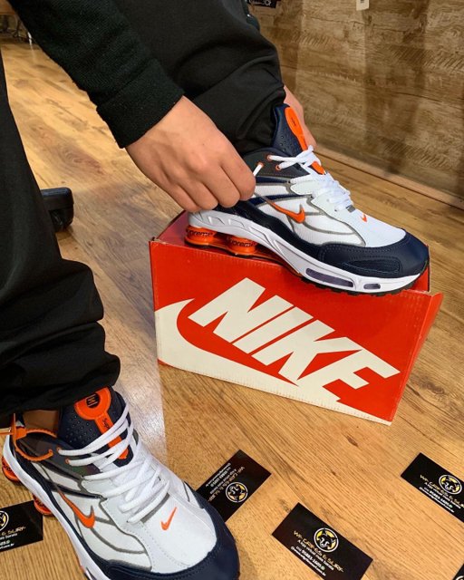 Nike shox v street hotsell