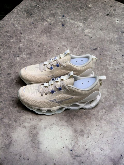 PEACE  Tênis Mizuno Wave Prophecy 