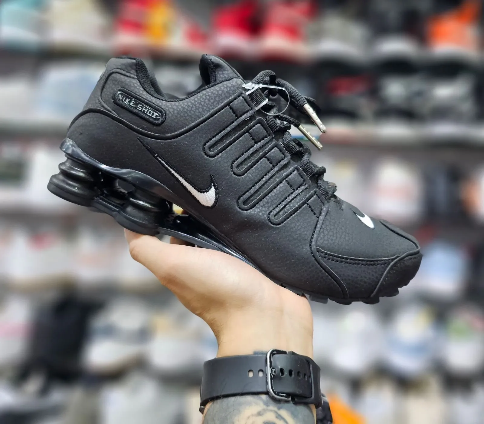 Tênis Nike Shox NZ APL549S | WF GRIFES E SURF