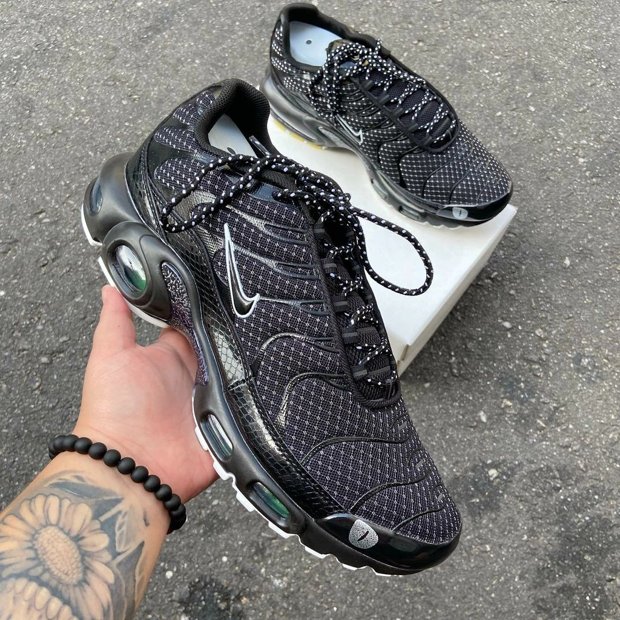 Nike tn cheap removable swoosh