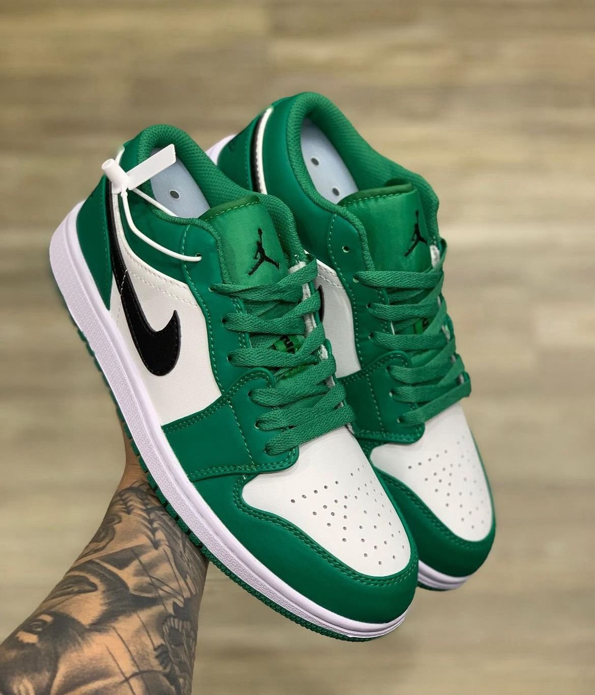 nike jordan 1 pine green low