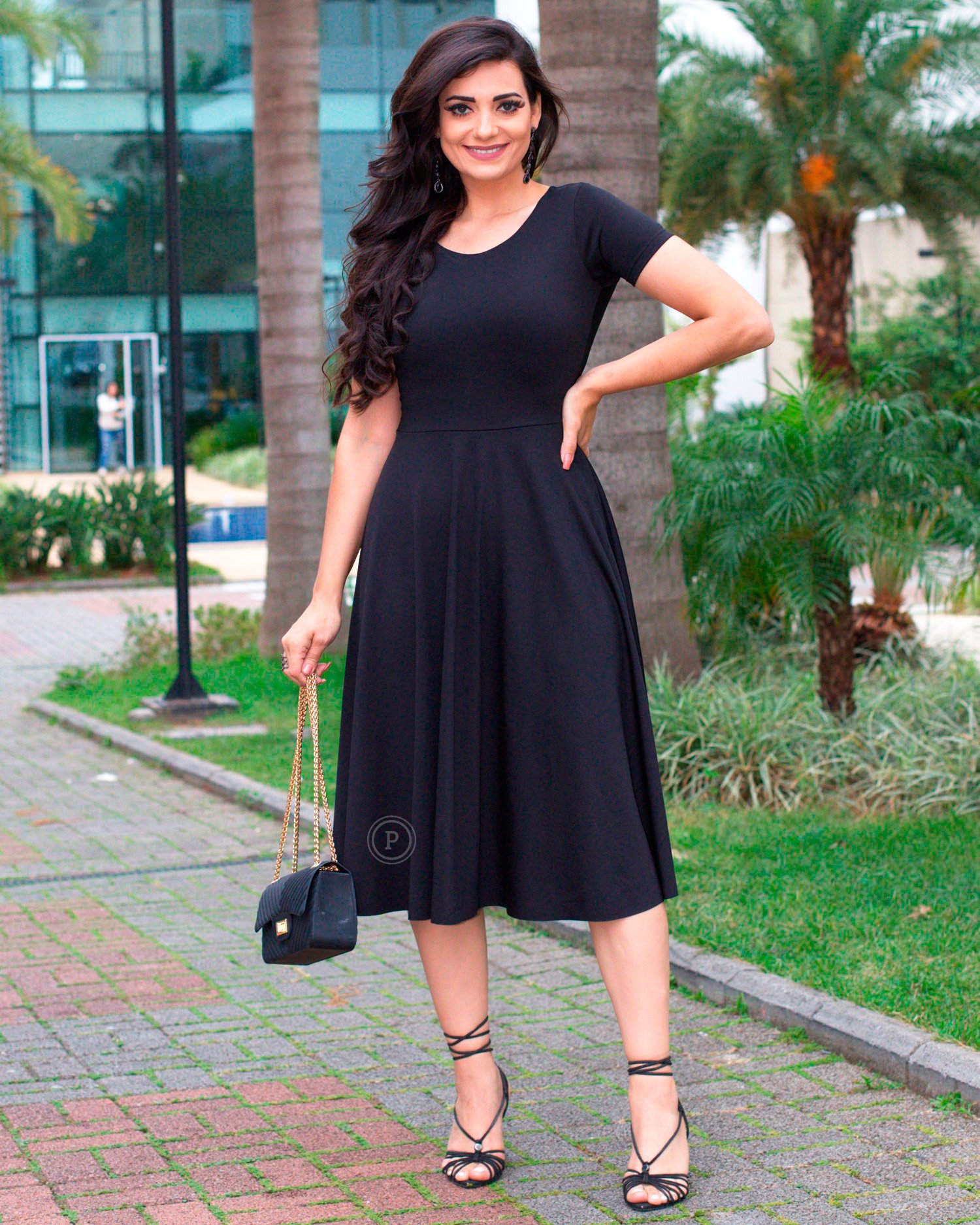 vestido midi gode preto