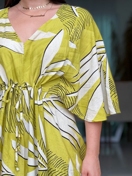 Vestido Kimono Manga Morcego Decote V Estampado Verde Lima- Milena