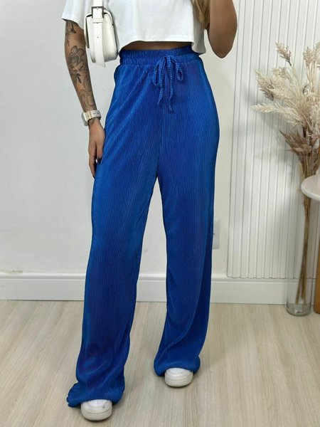 Pantalona azul claro  Pantalona, Looks elegantes, Roupas