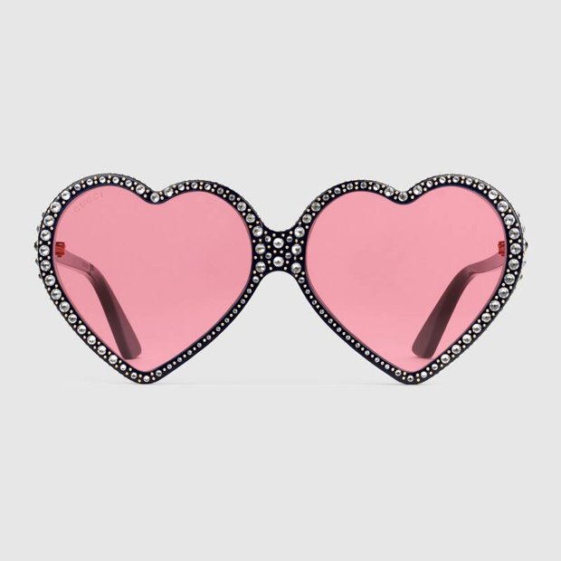 520119-j0741-4064-001-100-0000-light-gucci-elton-john-heart-sunglasses