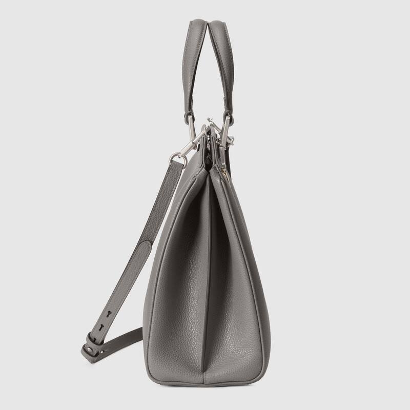564714-1b90x-1275-004-080-0000-light-gucci-zumi-grainy-leather-medium-top-handle-bag