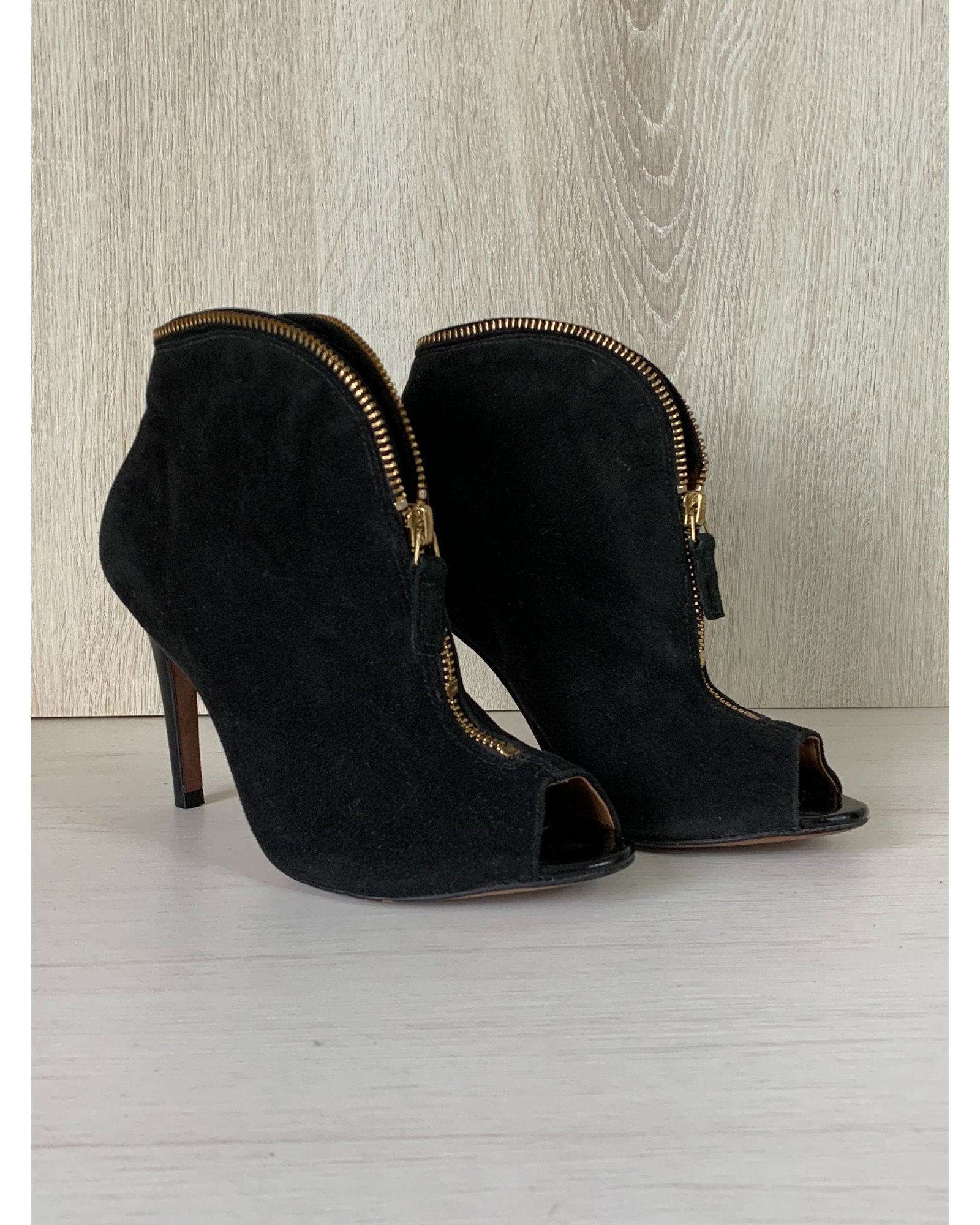 Bota Salto Alto Feminino Couro Preto Com Zíper Frontal Bico Aberto