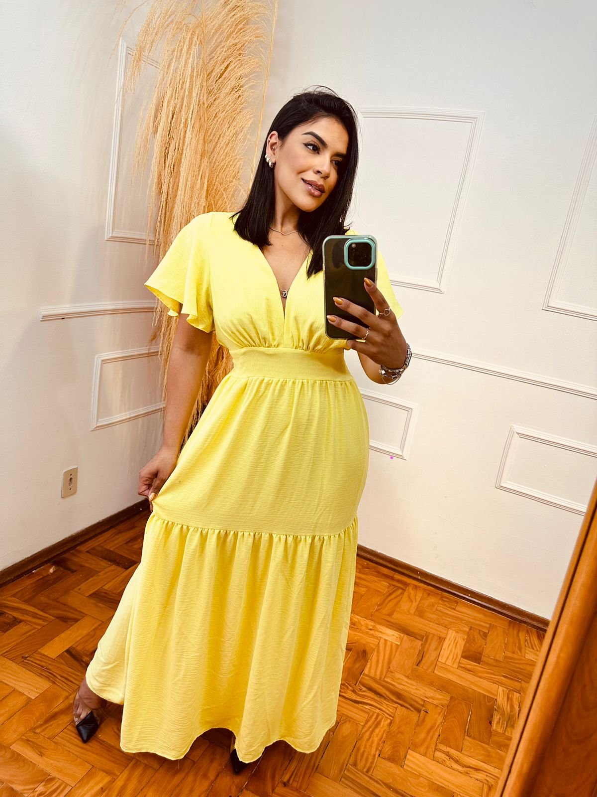 vestido longo decote V com manguinhas liso By Jack Pimenta BY