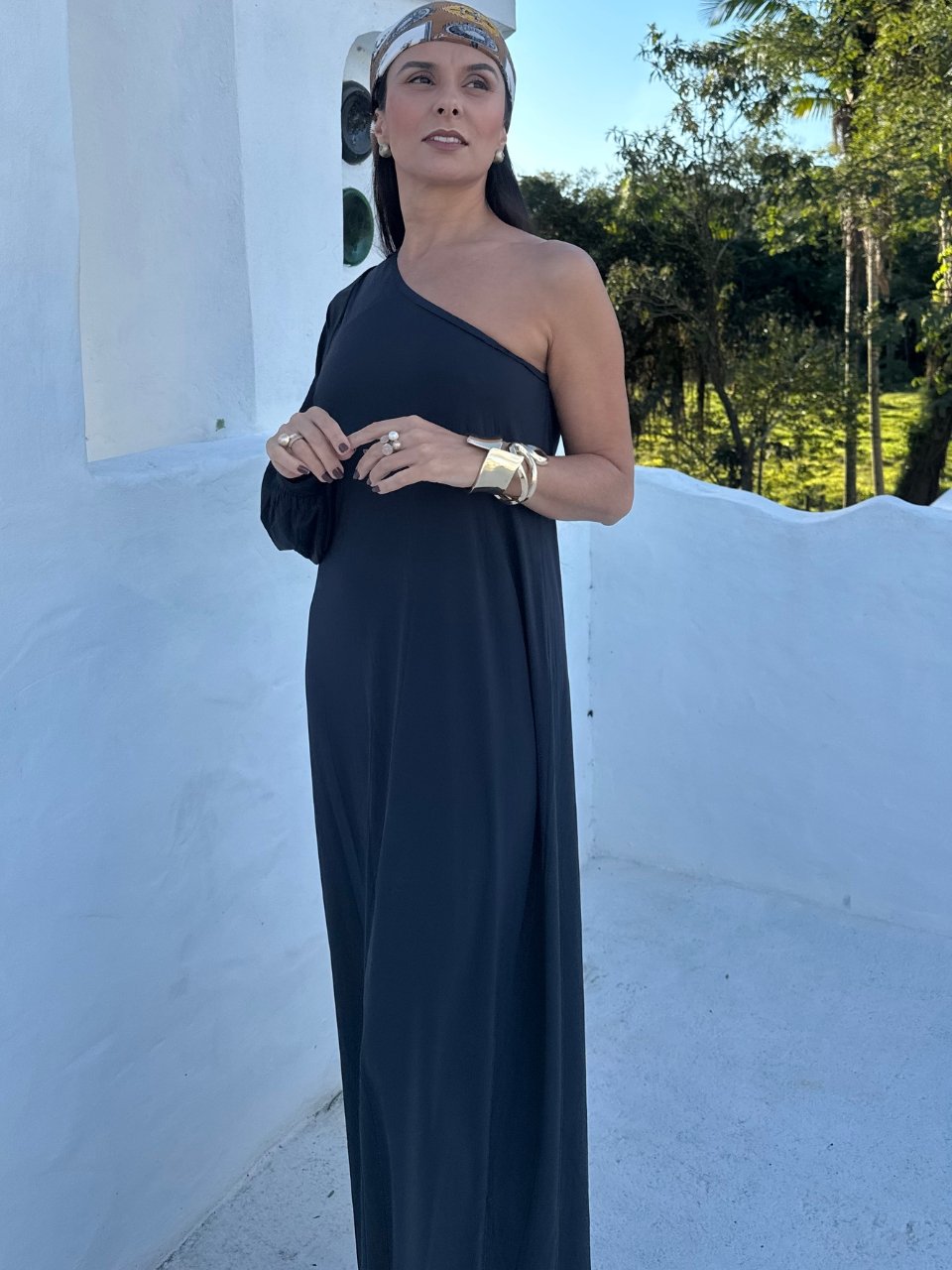Vestido Aurora Ombro ùnico Manga Longa Preto | Midgi Moda Praia Sustentável