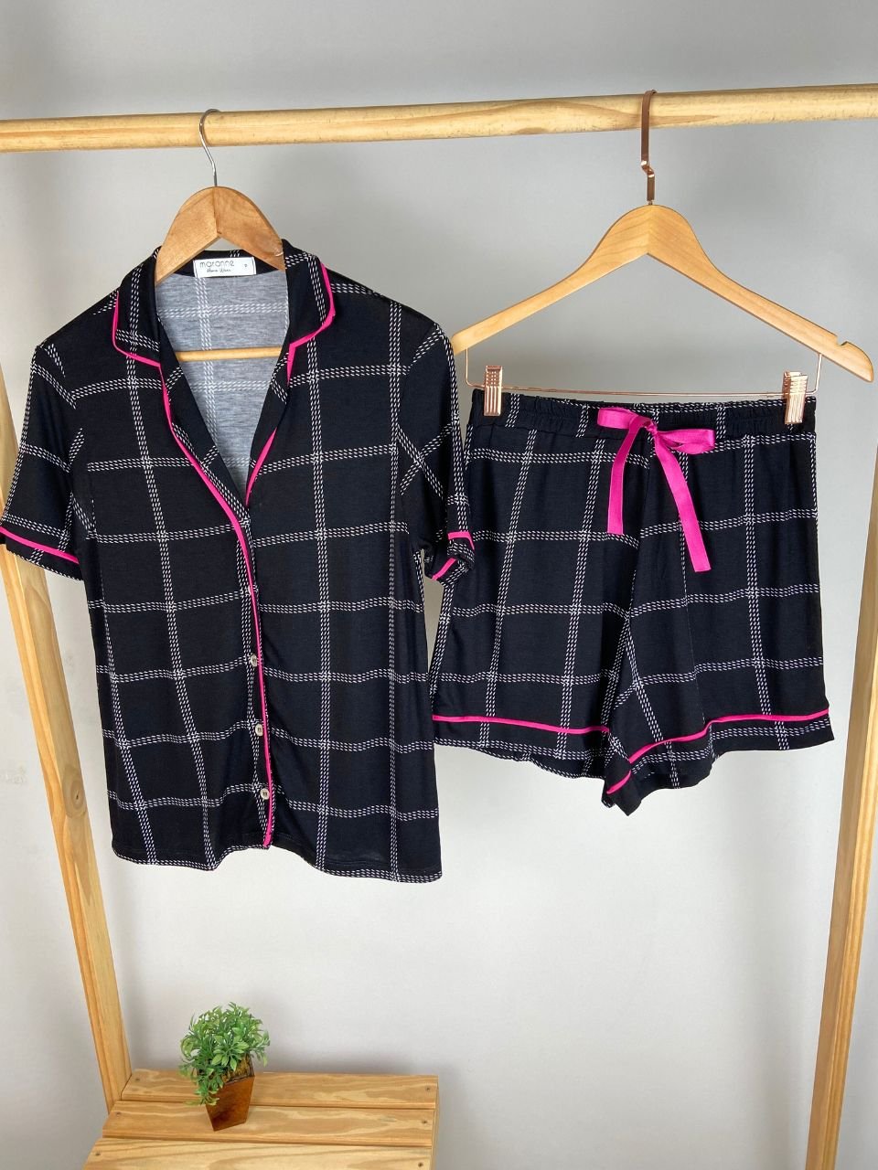 Pijama Americano de botões com shorts e manga curta Xadrez Preto