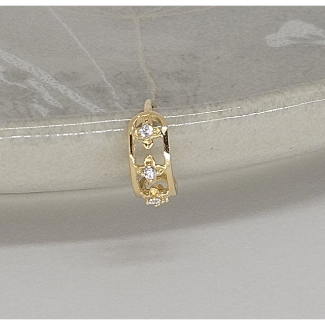 Piercing fake com detalhes e zircônias cristal banhado a ouro18k