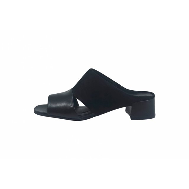 sandalia tipo mule