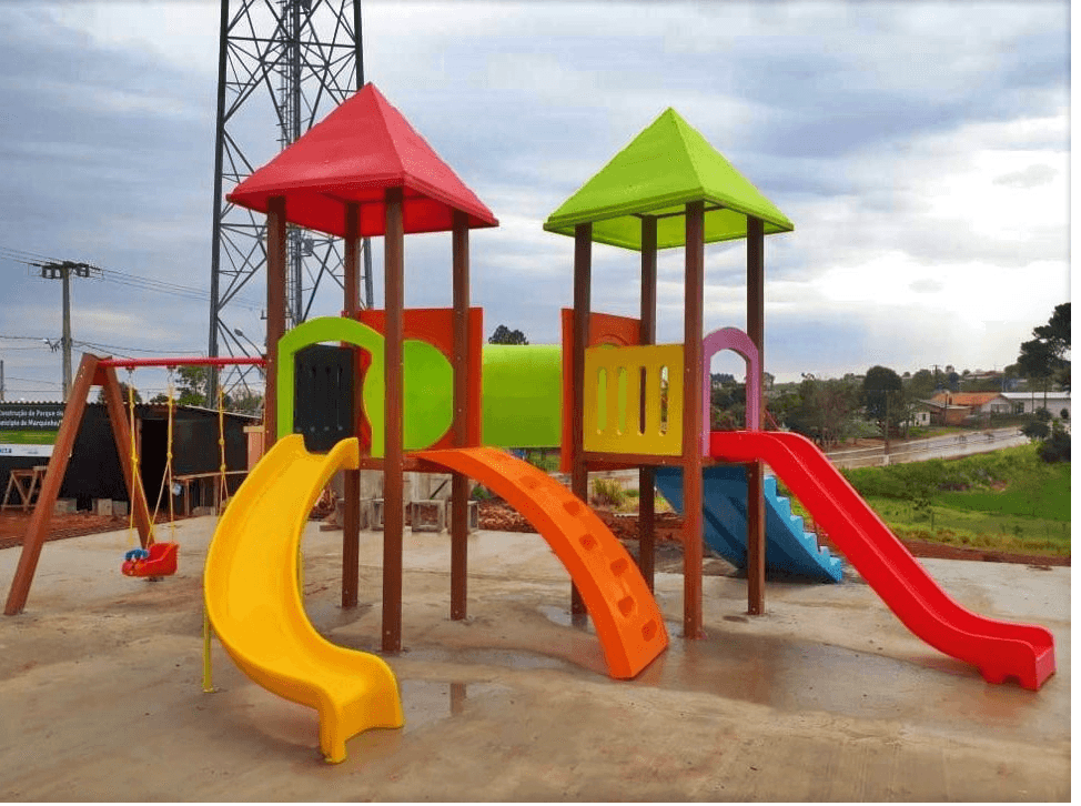 PLAYGROUND COM 2 TORRES MC1039 | Móveis Cacique