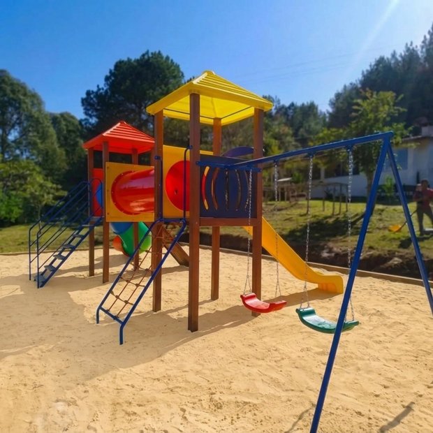 PLAYGROUND COM 2 TORRES MC2710 | Móveis Cacique