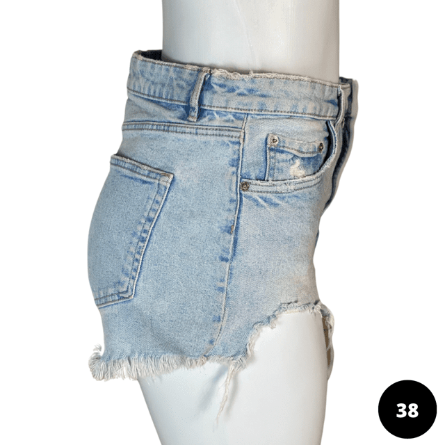 ZARA - Shorts jeans destroyed