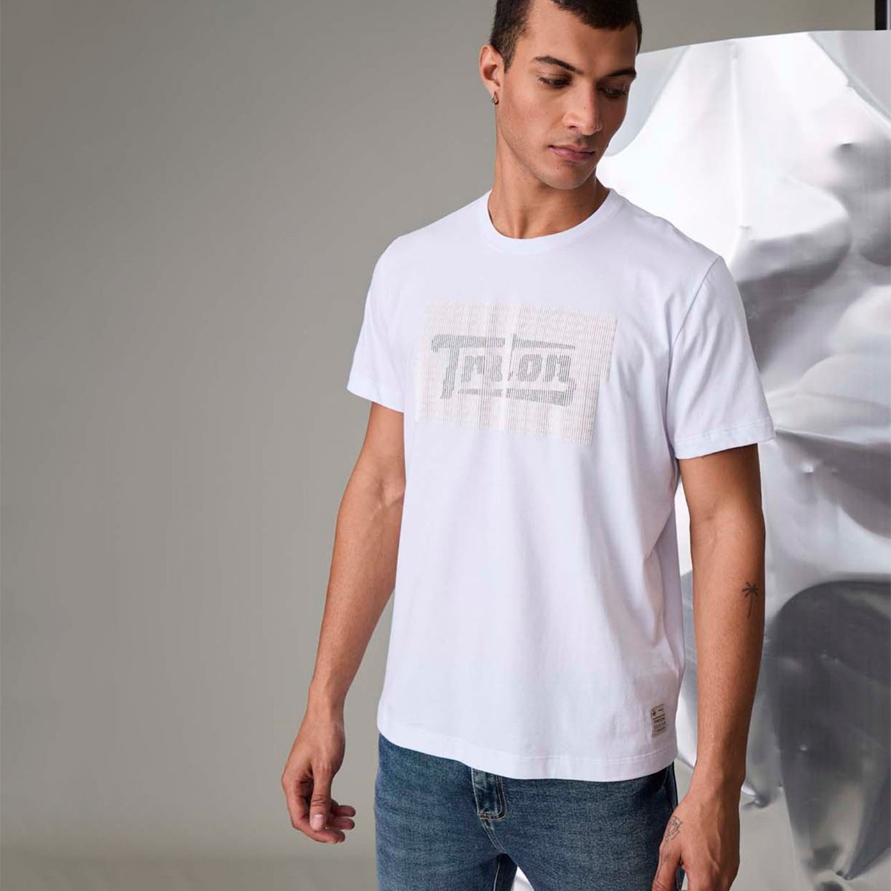 Camiseta Tommy Jeans Masculina Preta Signature - Loja Battisti