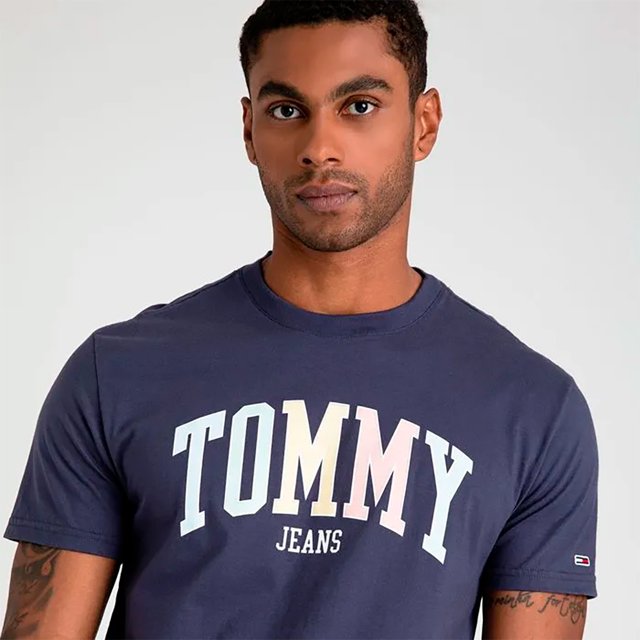 Camiseta Tommy Jeans Masculina Azul Marinho College Color - Loja Battisti