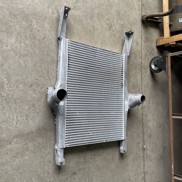 Intercooler Iveco Stralis | Demolidora Forte