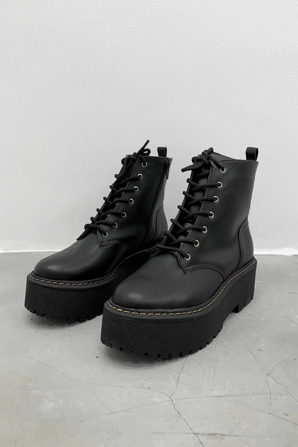 Bota Feminina Coturno Preto Plataforma Bota Coturno Plataforma
