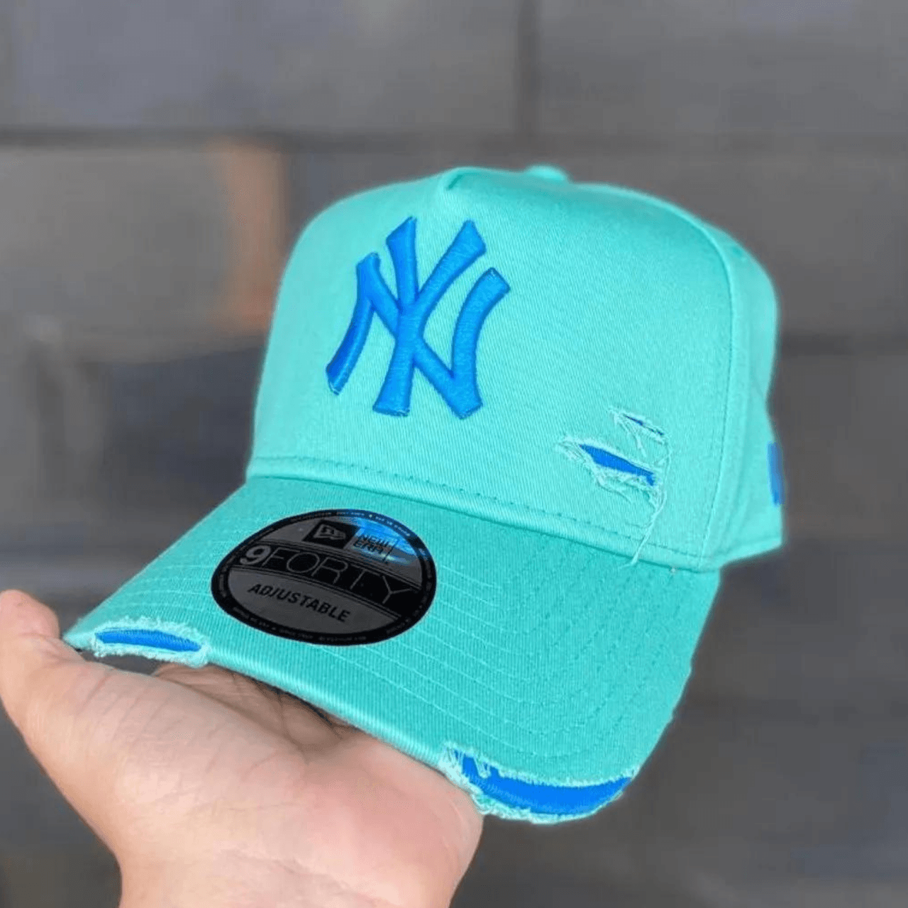 Boné New Era Rasgado Aba Curva New York Azul Bebê Com Azul em Promoção |  Ofertas na Americanas