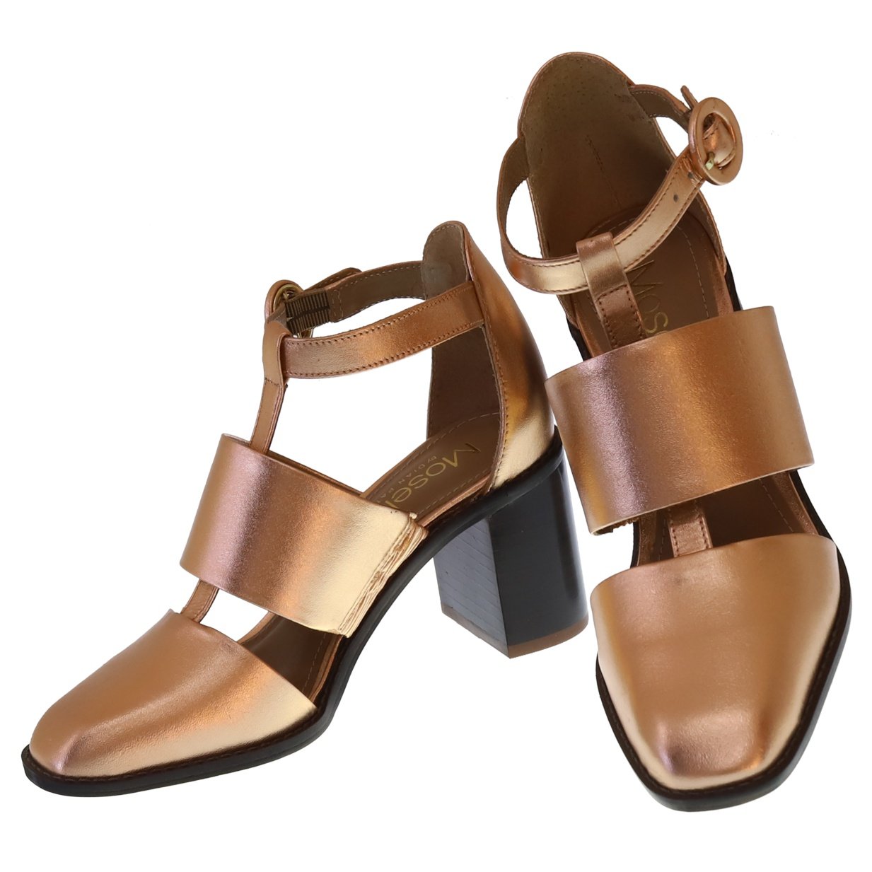 MODELO: SANDÁLIA SANDAL BOOT. Modelo Stavaso. Ref.: 4746M. Moselle