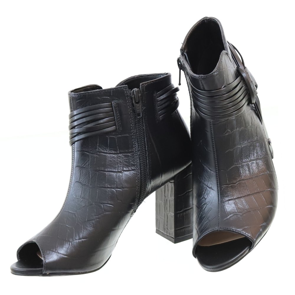 open boot preta