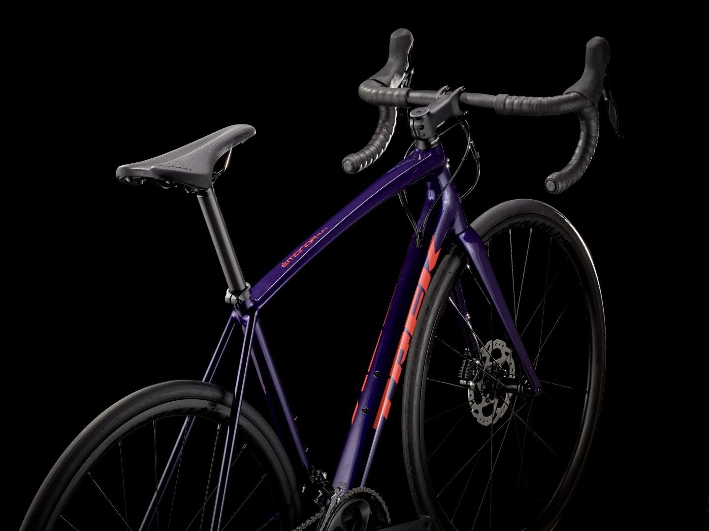 TREK EMONDA ALR5 SHIMANO 105 サイズ58 超美品 TREK ( トレック ) ロードバイク EMONDA ALR 5 ( エモンダ ALR5 ) 105