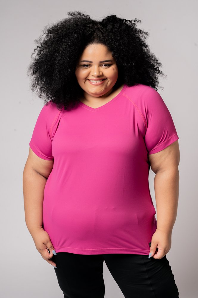 Camiseta Feminina Dry Fit Gola V Plus Size Em Poliamida Com