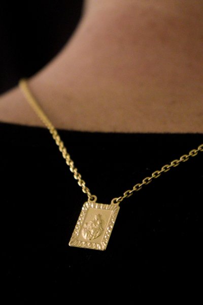 Escapulário Jesus Nos Braços de Maria 1,5mm Diamantado 7,0g 60cm Banhado a ouro 18k