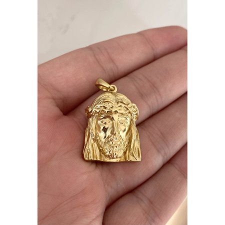 Pingente Face De Cristo Tipo 4 - 2,4x2cm - 6,5g - Banhado A Ouro 18k