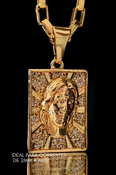 Pingente Face De Cristo Placa Cravejada 2x1,5cm 5,0g Banhado A Ouro 18k