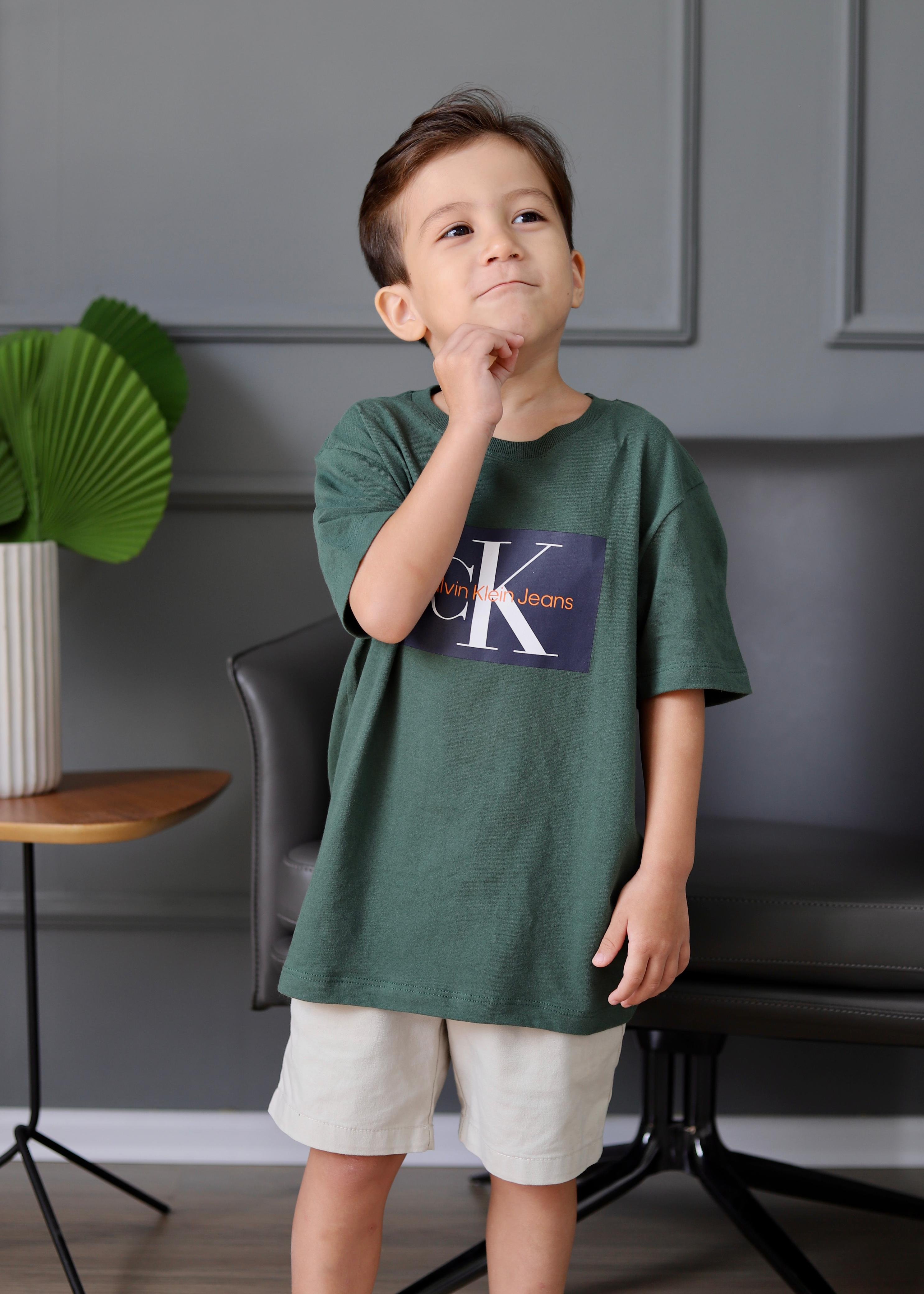Camiseta Calvin Klein Jeans Re Issue Verde Escuro Infantil