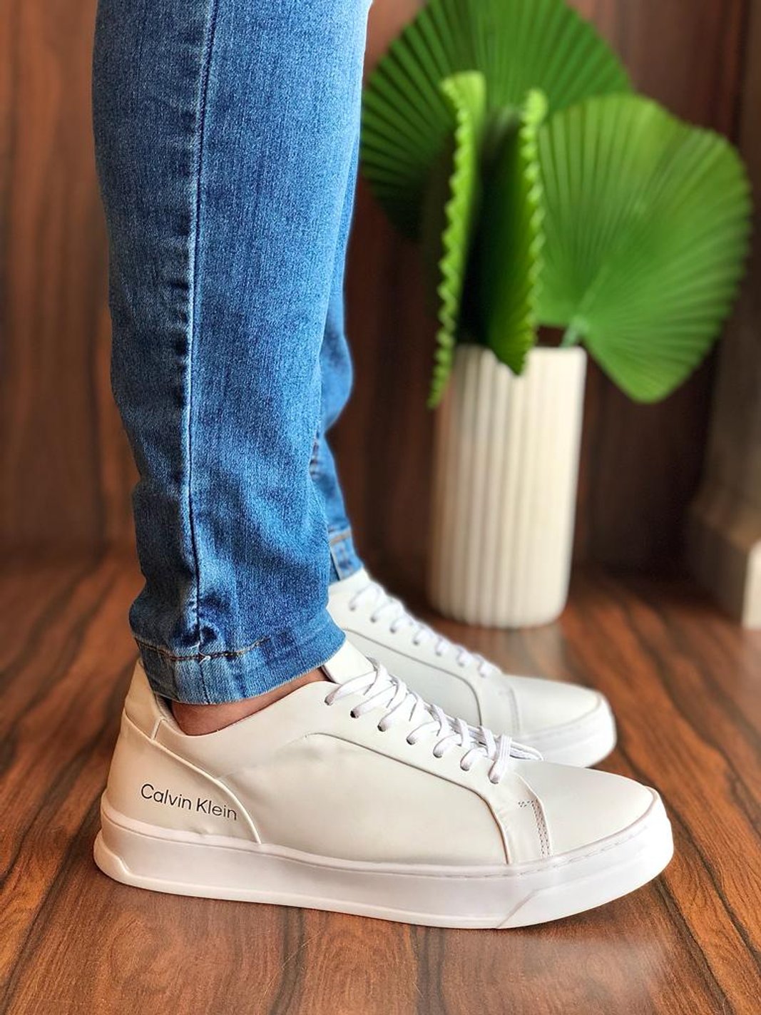 Tenis Calvin Klein Couro Confort Branco Henri Store