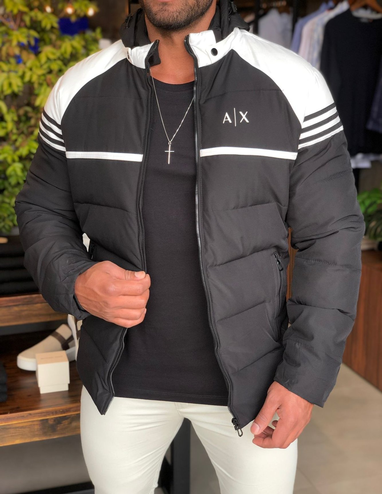 Jaqueta Armani Exchange Puffer Preta | Henri Store - Loja Oficial