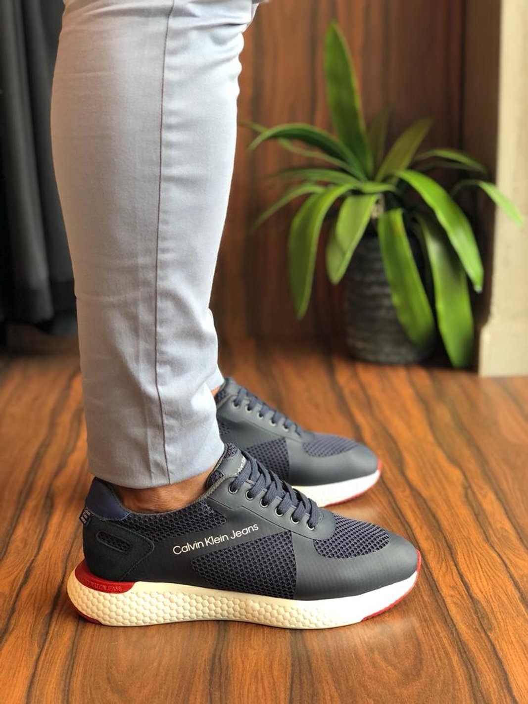 Sapatenis calvin klein 2024 marrom