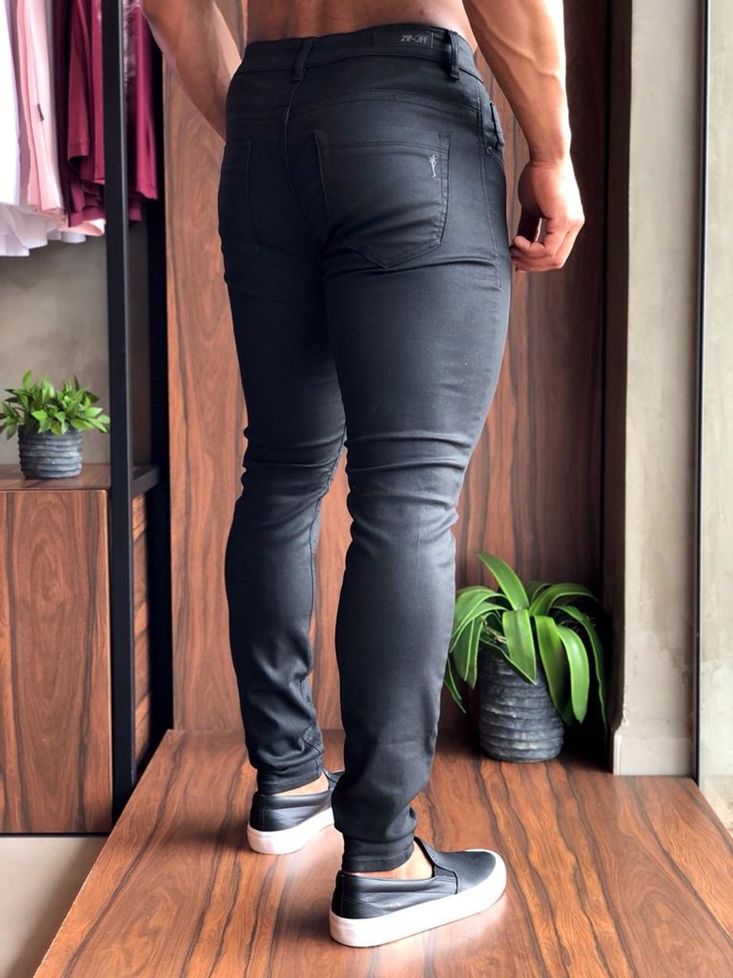 Calça Zip Off Skinny Resinada Basica Preta Henri Store Loja