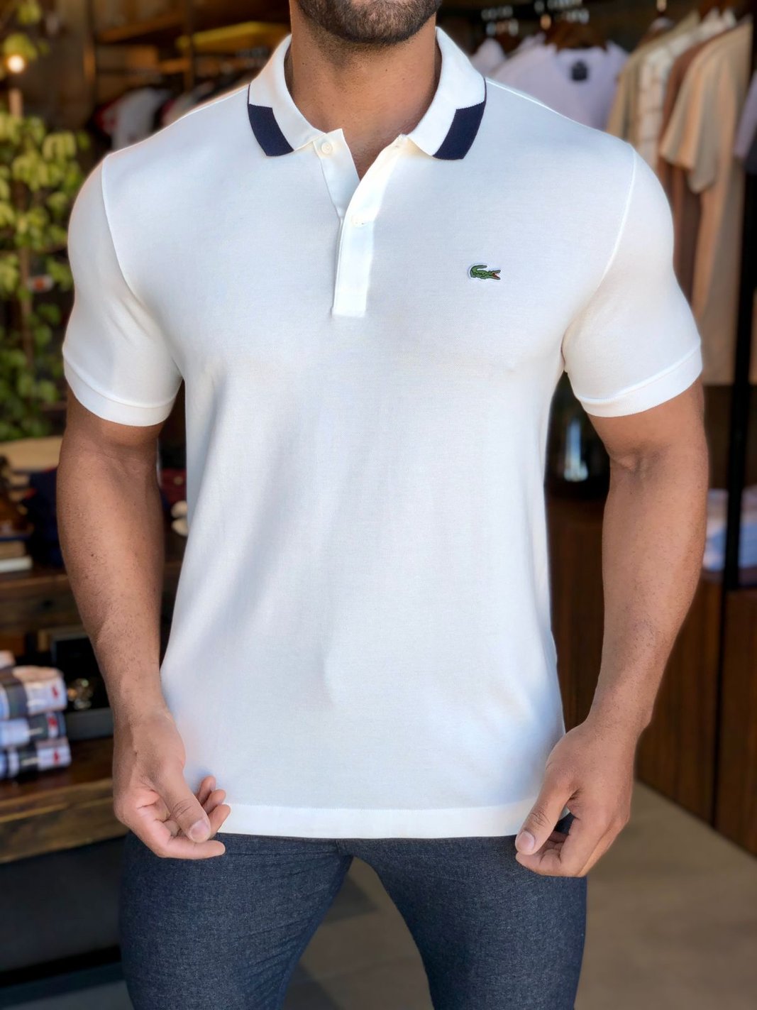 Polo Lacoste Regular Fit Branca Detalhe Gola Azul Marinho Henri
