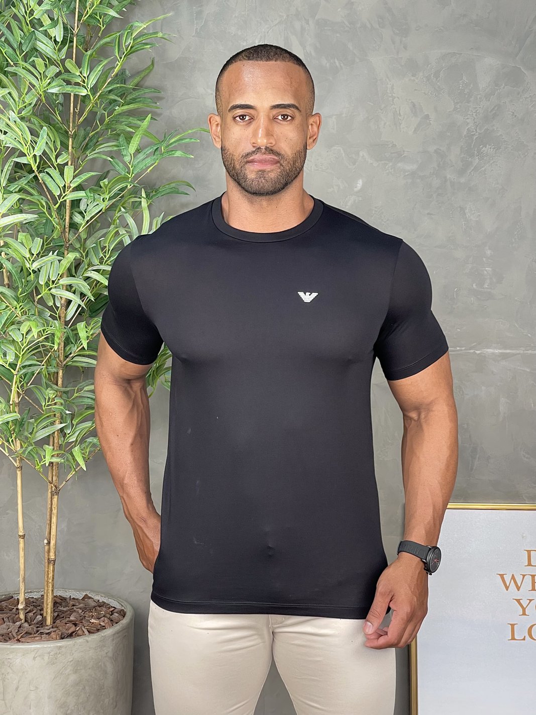 Camiseta Emporio Armani Basic Preta Henri Store