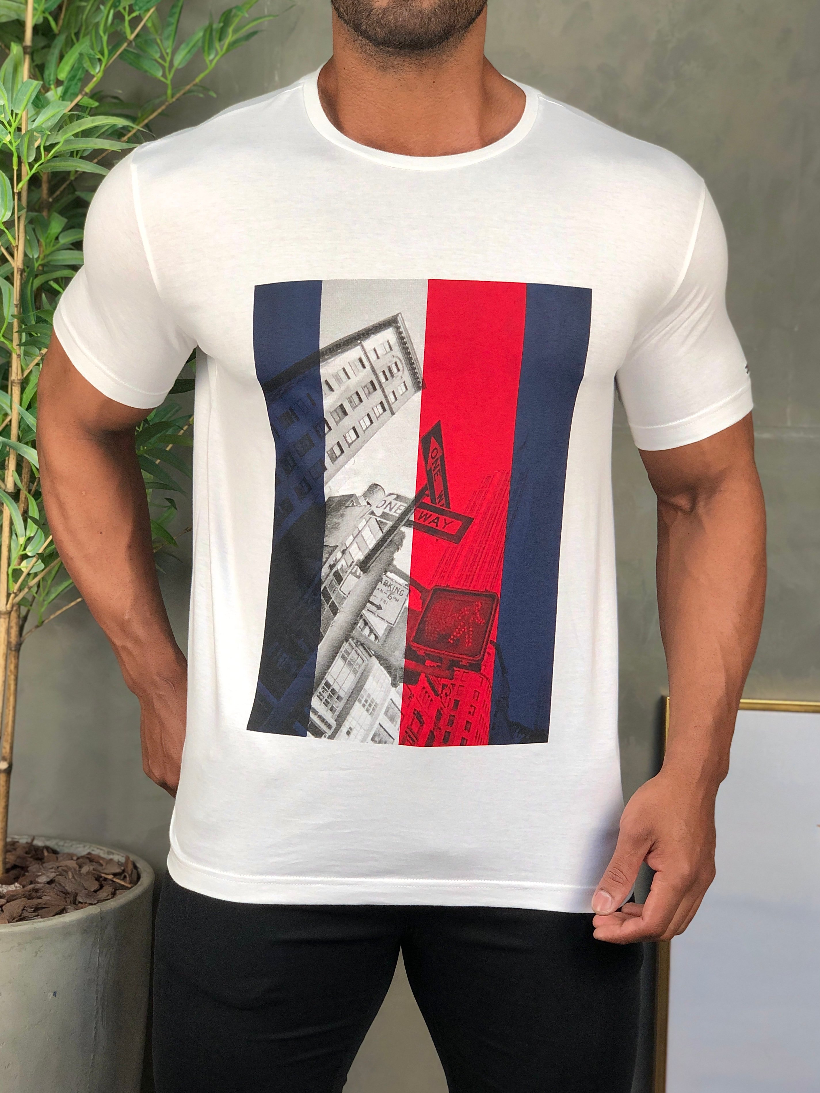 Camiseta Tommy Hilfiger One Way Branca