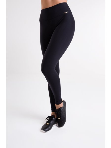 Calça Legging Preta com Bolso de Zíper Dourado