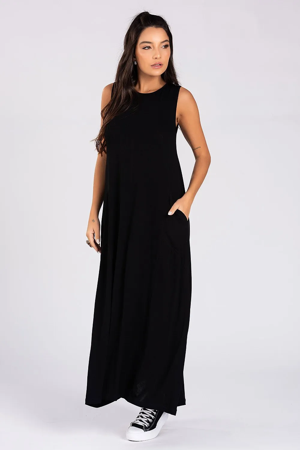 Vestido Longo Regata com Bolso Preto Monnieri Fit Wear