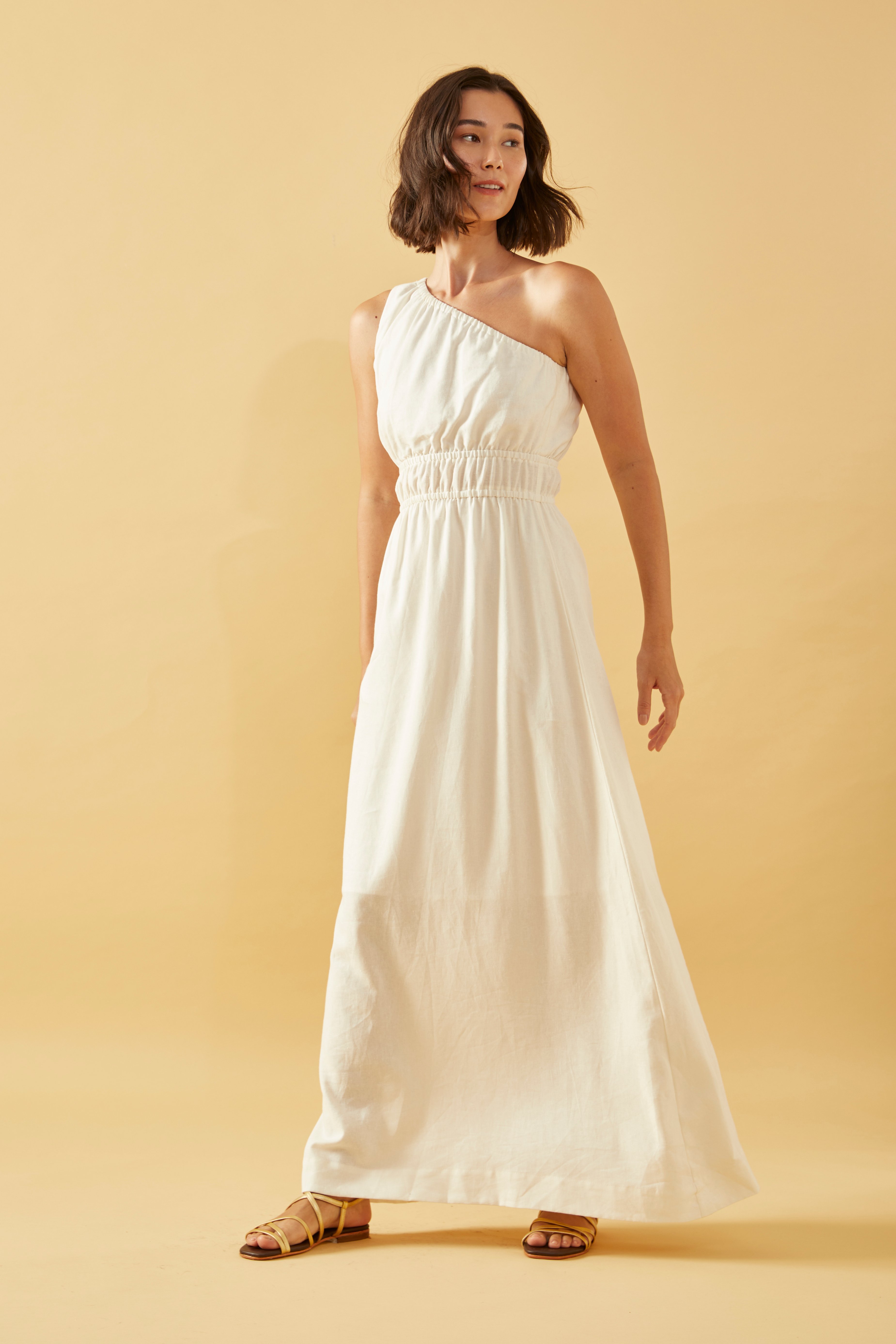 VESTIDO NANA OFF WHITE - LONGO UM OMBRO