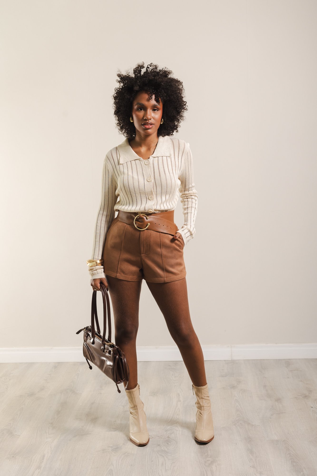 Short Feminino em Suede com Cintura Alta | Loja Platô