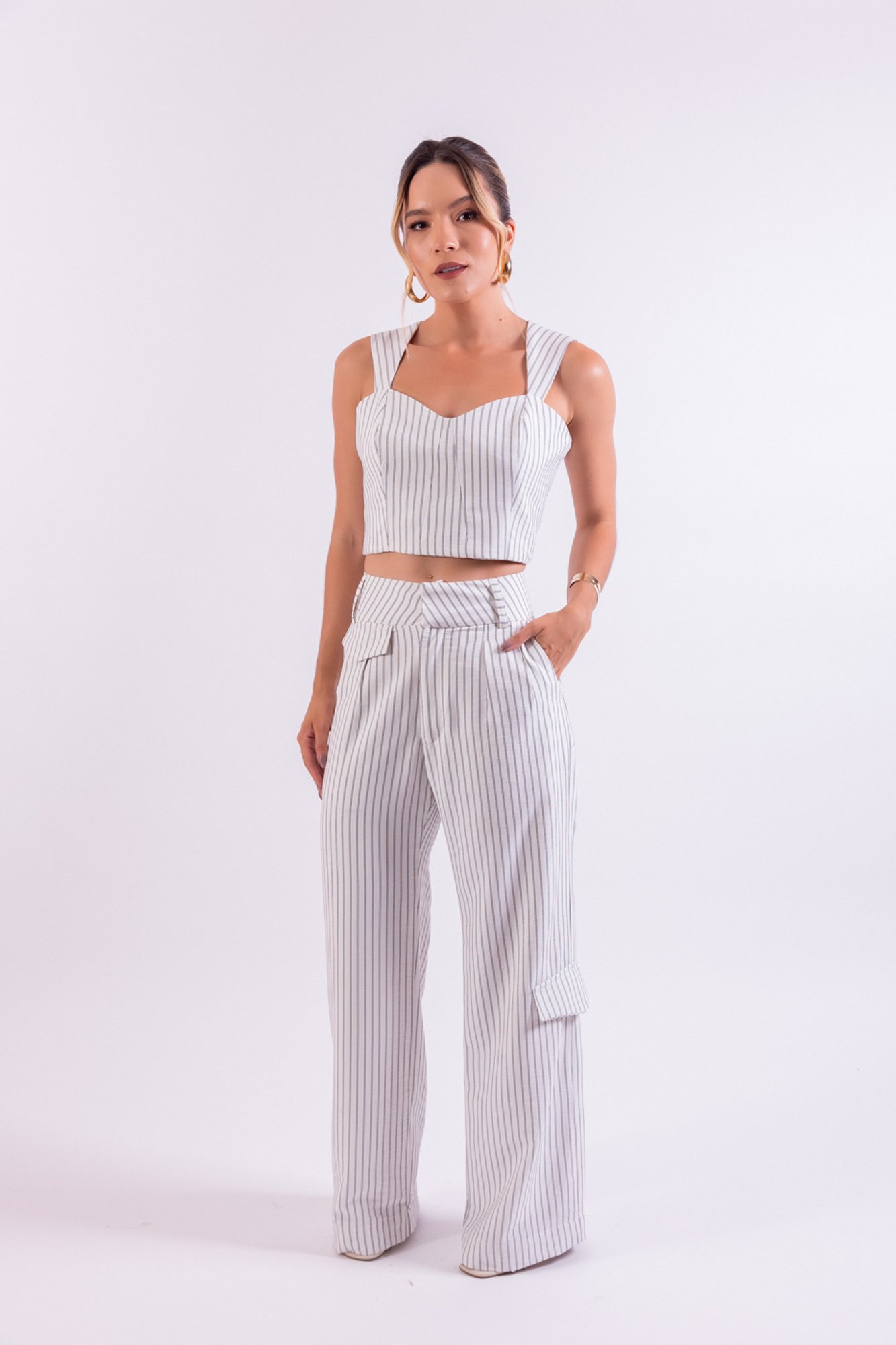 Cropped Feminino Alfaiataria Savile Stripes | Loja Platô